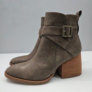 NEW Korks Kork Ease Shyla Ankle Boot Womens Size 9 Taupe Block Heel Buckle Strap